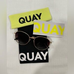 Quay Australia Sunglasses “Loop Me In”
